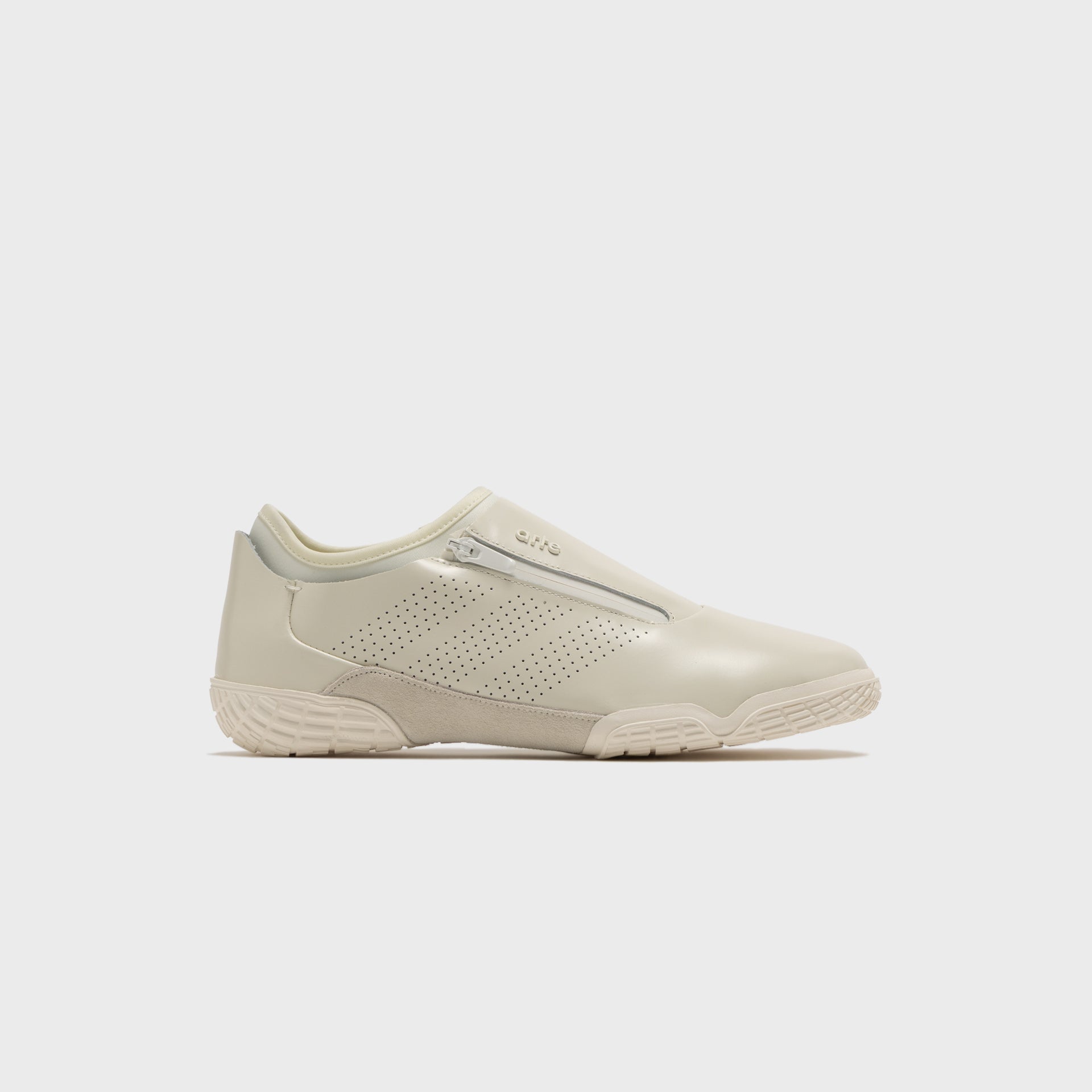 adidas Arte Antwerp Trivela - White