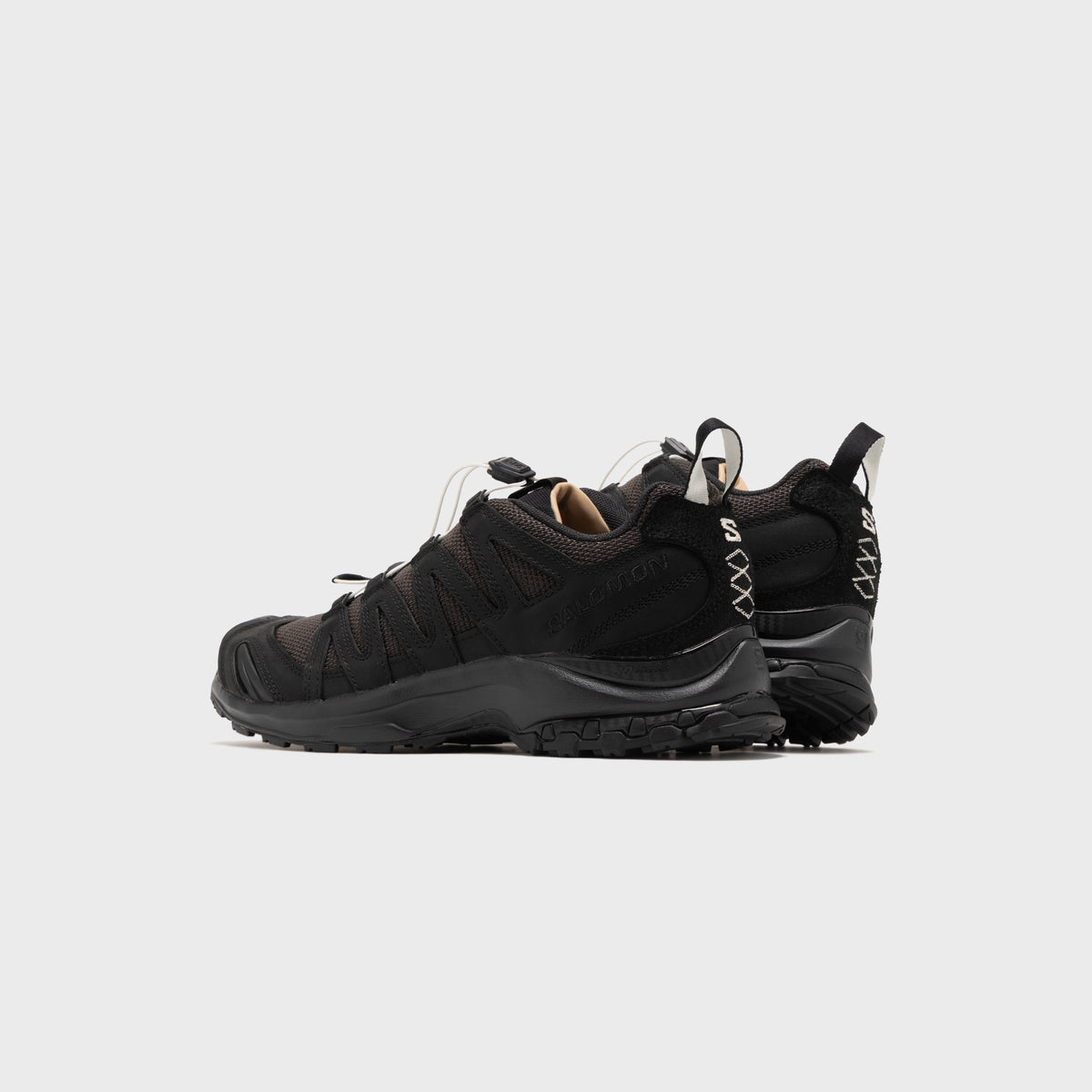 Salomon XA PRO 3D ALPINE ECHOES - Black / Earth Brown