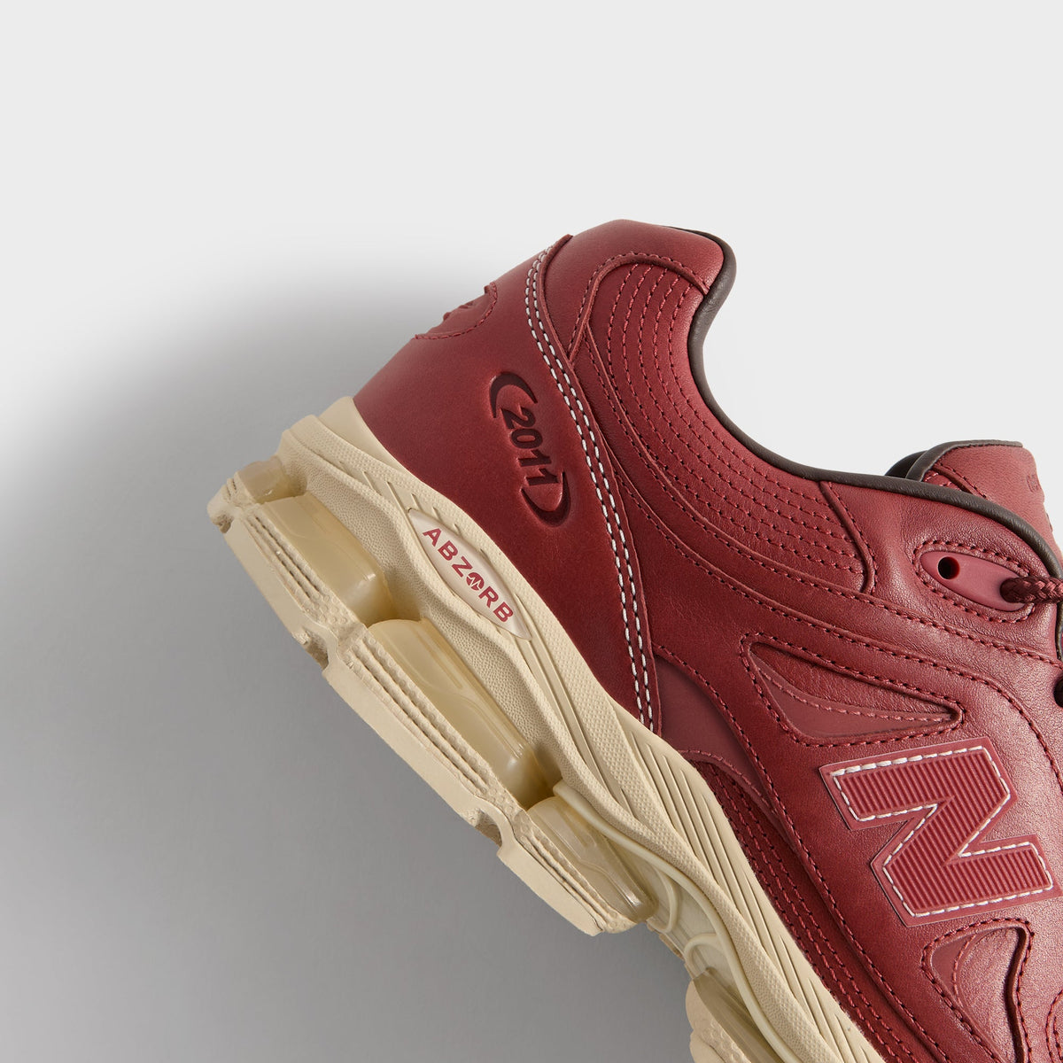 Voyage Exclusive | Ronnie Fieg & New Balance 2011 - Bossa Nova / Breakfast Tea