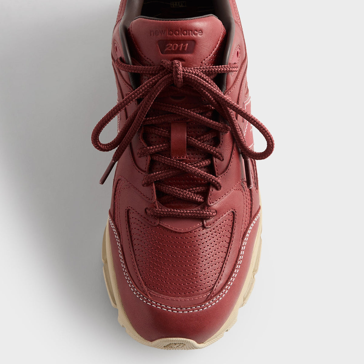 Voyage Exclusive | Ronnie Fieg & New Balance 2011 - Bossa Nova / Breakfast Tea