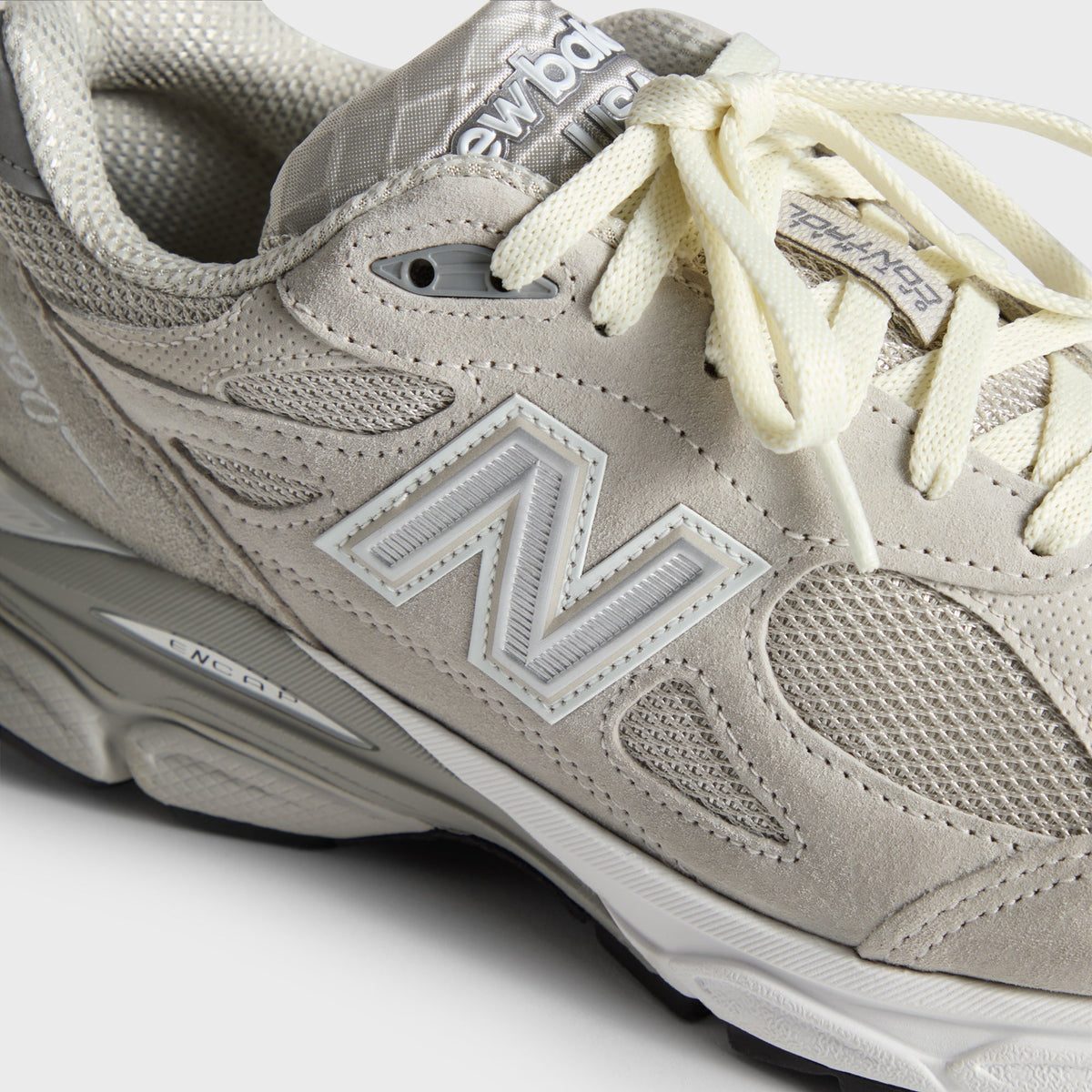 Kith & New Balance Made in USA 990v3 - Hallow – Kith Japan