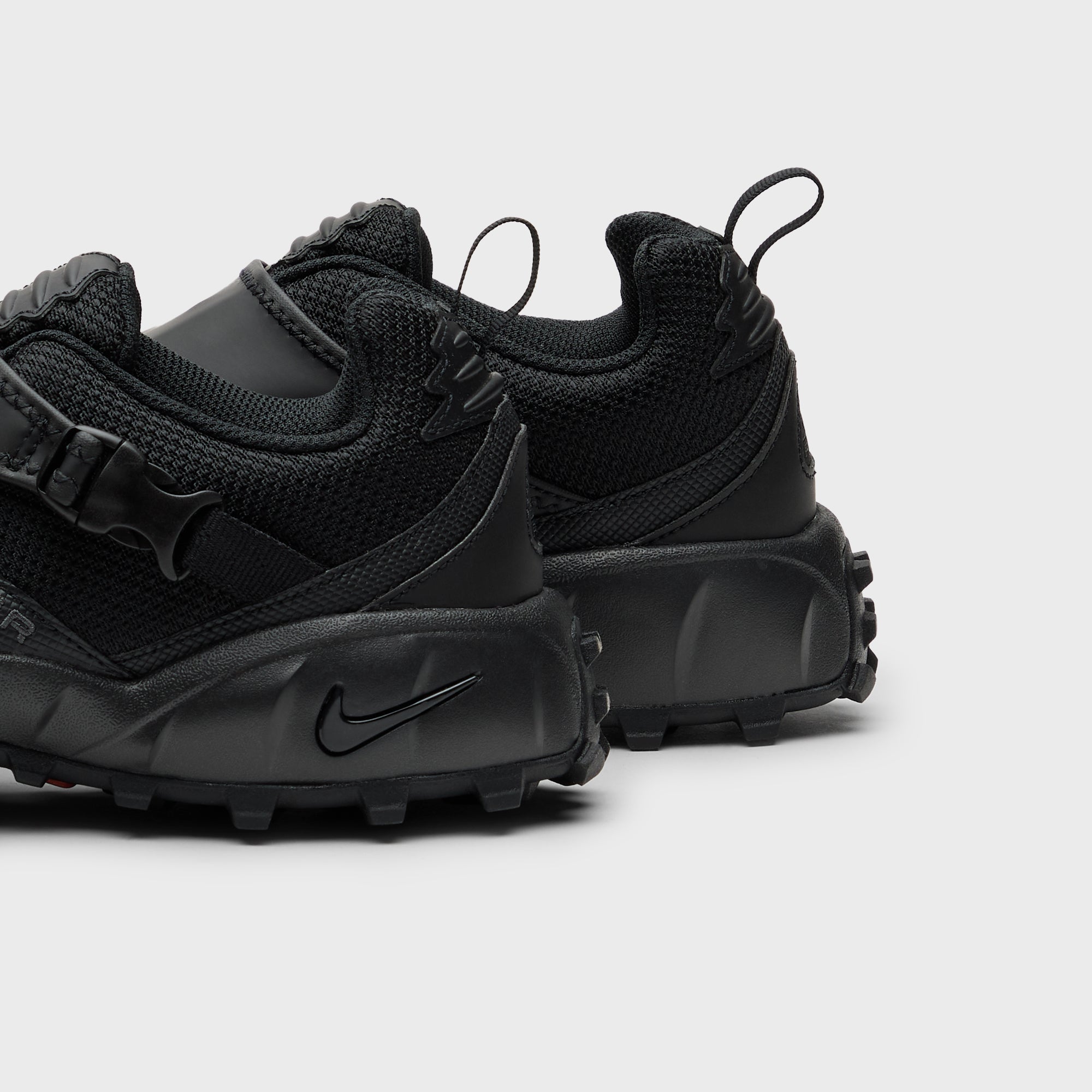 Nike ACG Phassad - Black – Kith Japan