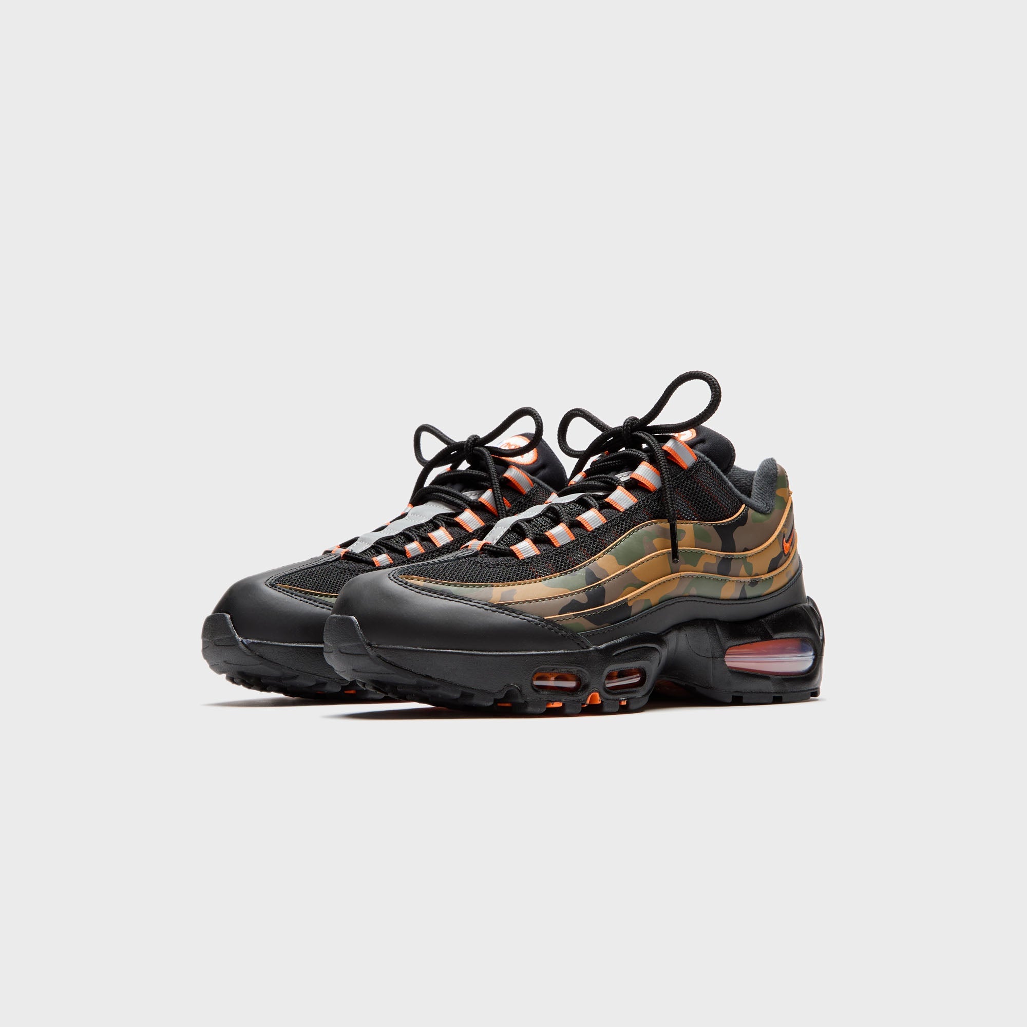 Nike WMNS Air Rift - Metallic Silver / Black – Kith Japan