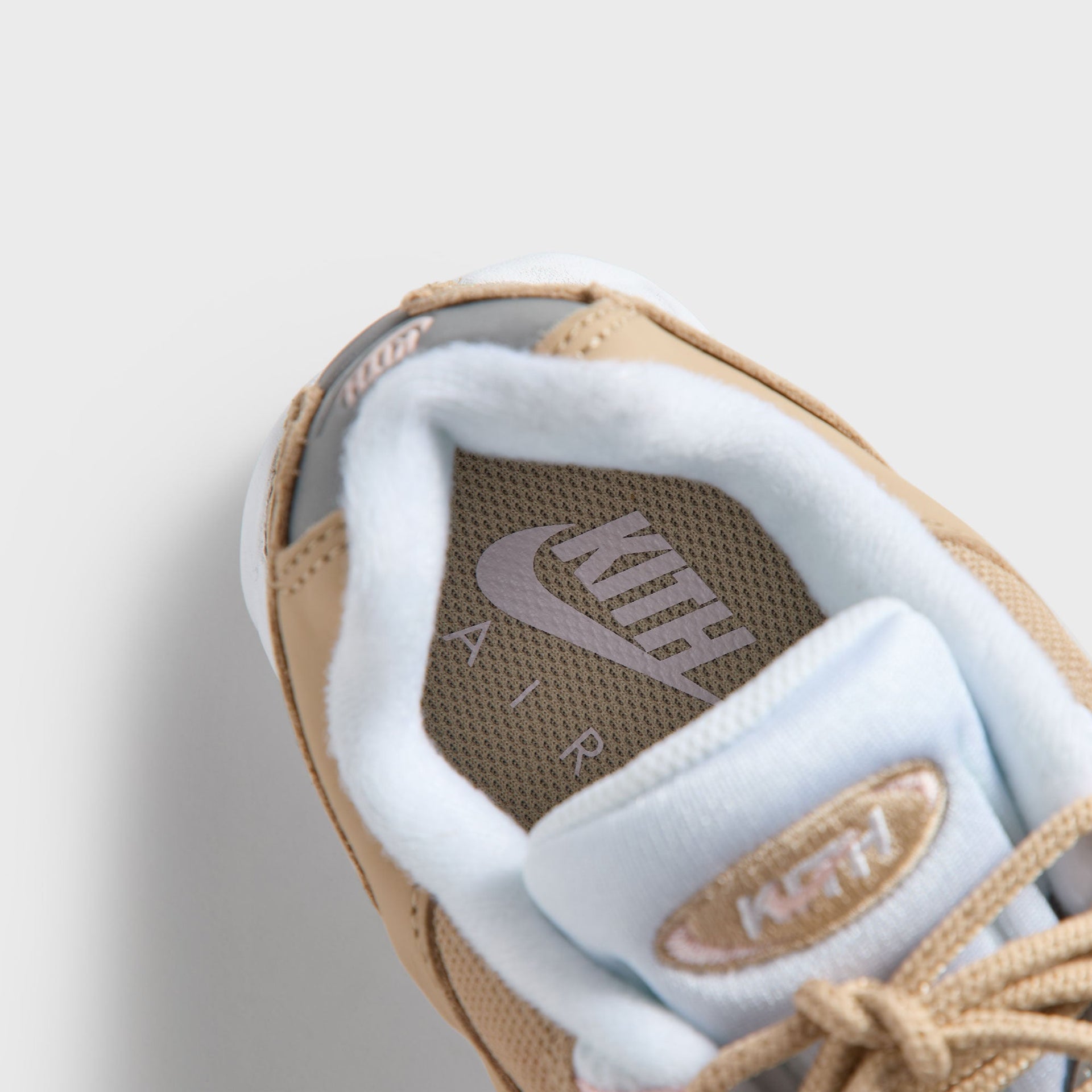 MADE-TO-ORDER | Kith for Nike Air Max 95 "Linen" - Linen / Atmosphere / White