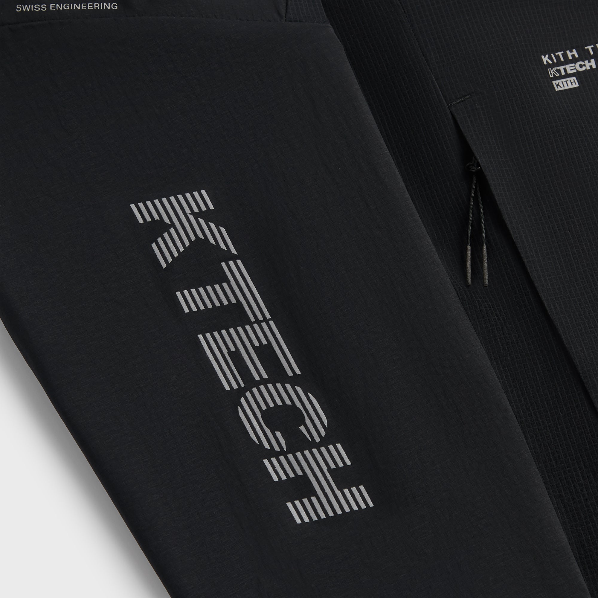 Kith for On Core Jacket - Black – Kith Japan