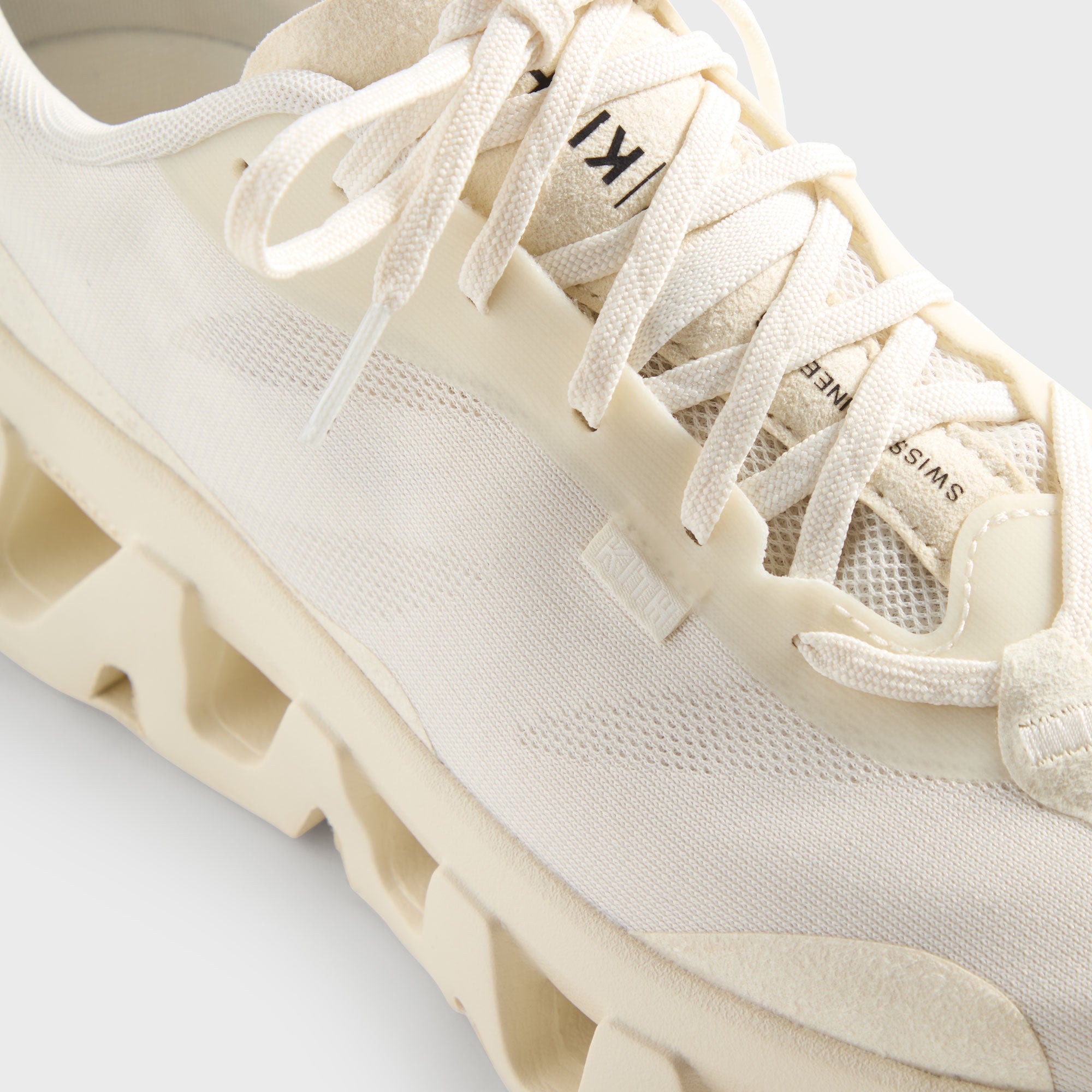 KITH■新品未使用トレーナー4/5(XS)110タグ付き入園卒園準備お揃い Kith for On K-Tech 1 - Tofu / Tofu – Kith Japan