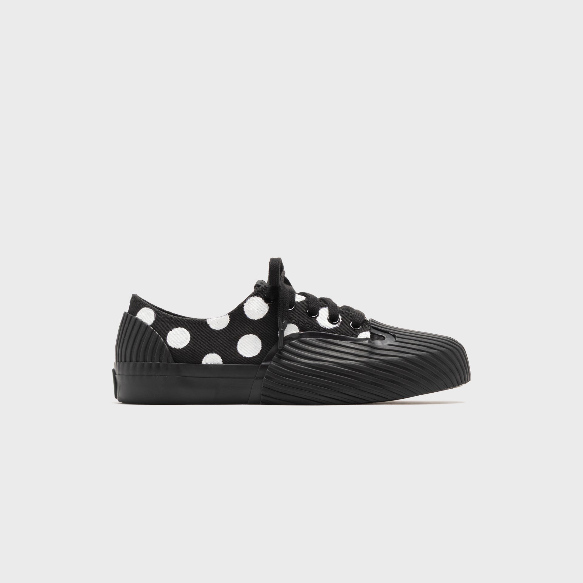 UNFORMED Prototype 01 - Black Polka Dot