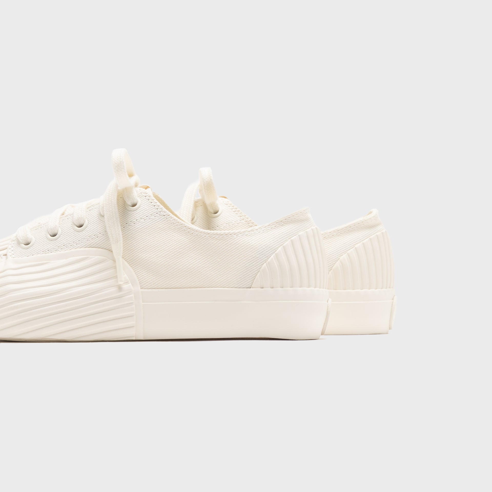 UNFORMED Prototype 01 - White