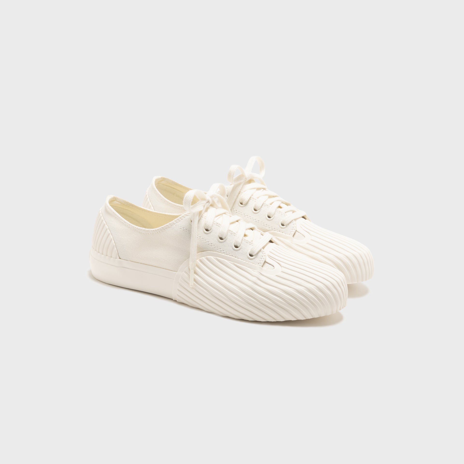 UNFORMED Prototype 01 - White