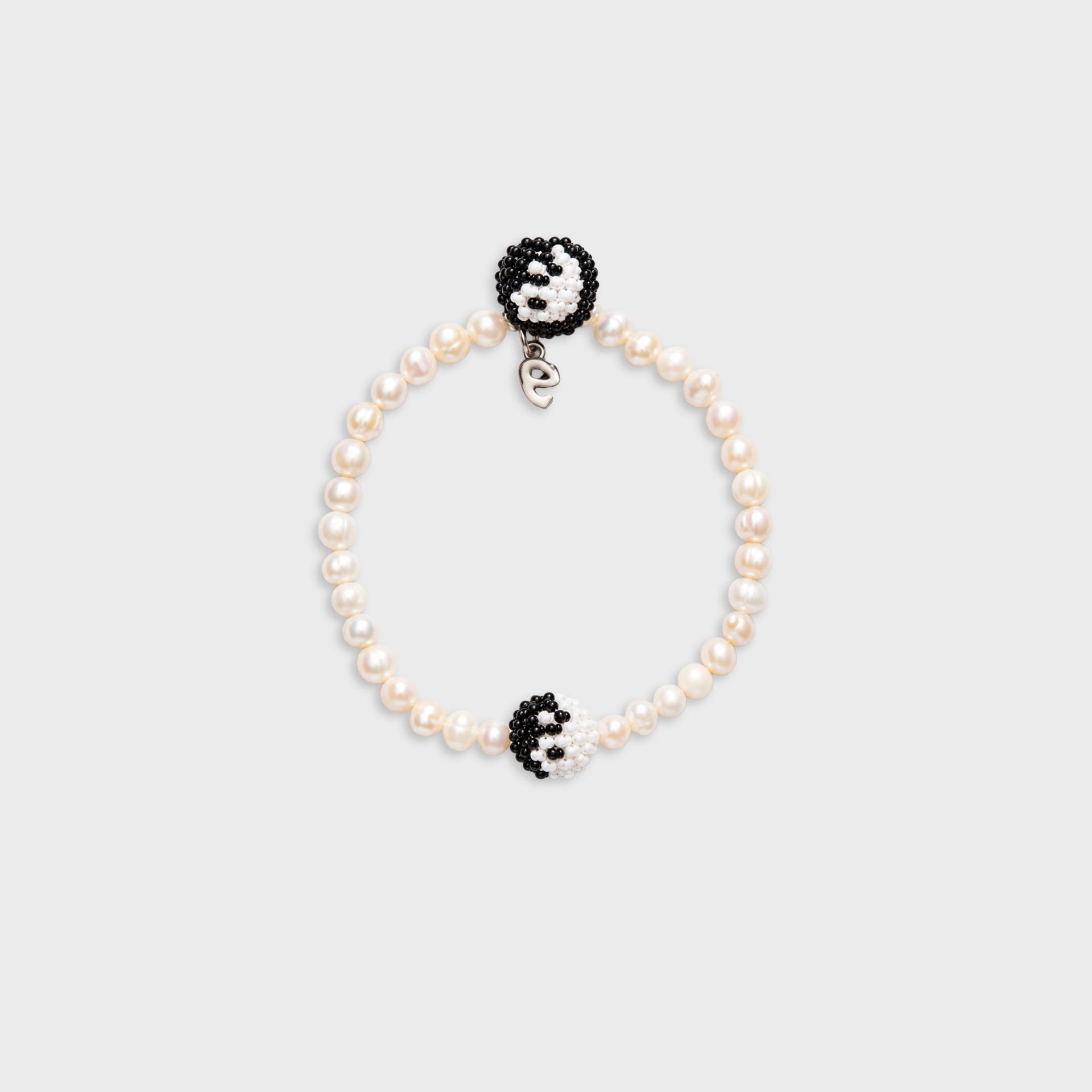 PURA UTZ Pearl Black White Yin Yang Bracelets - Black / White