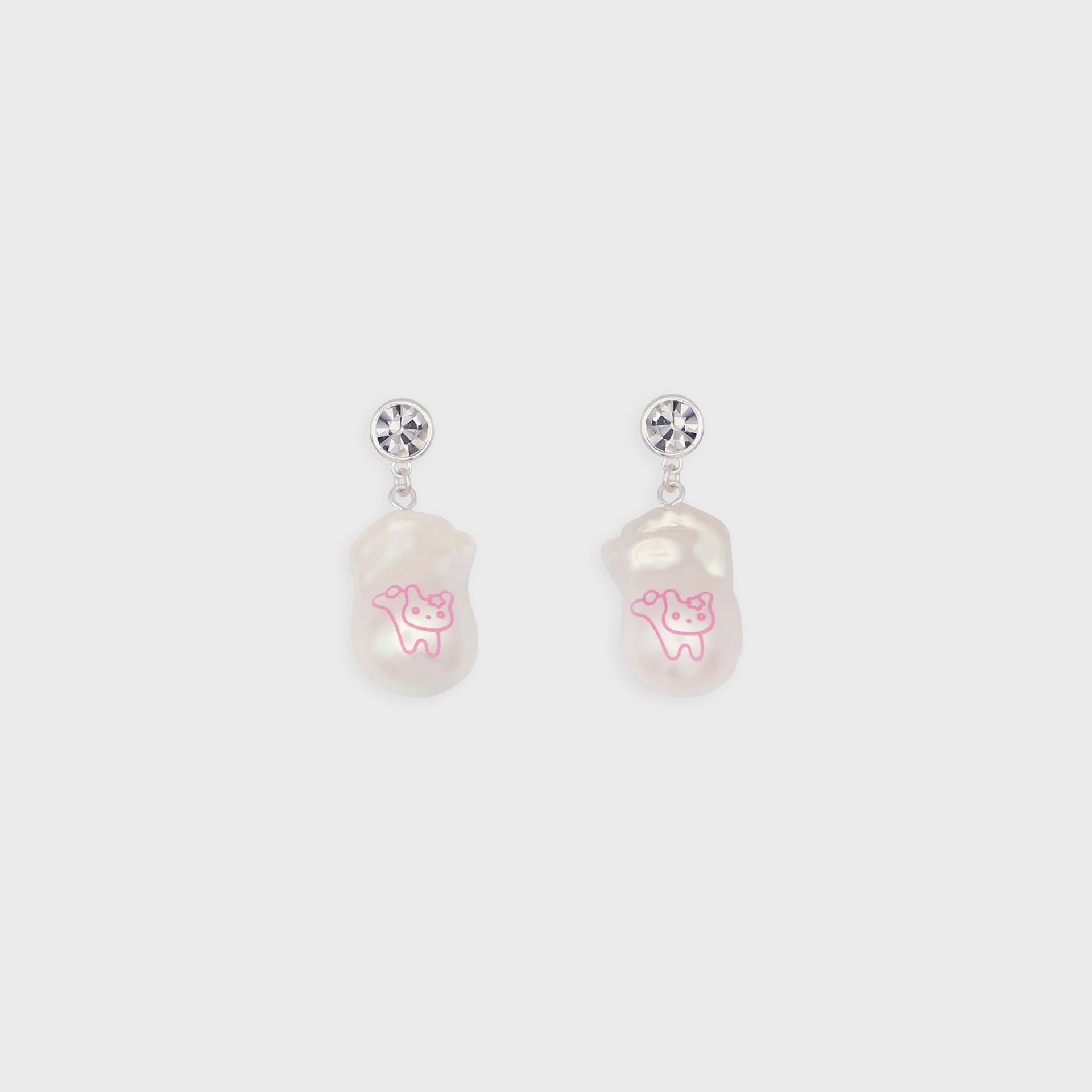 Sandy Liang Bunny Pearl Earring - Pearl