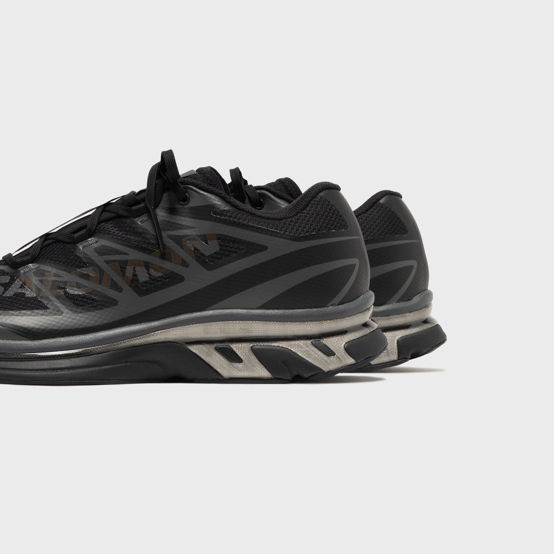 MM6 Maison Margiela XT MM6 - Black