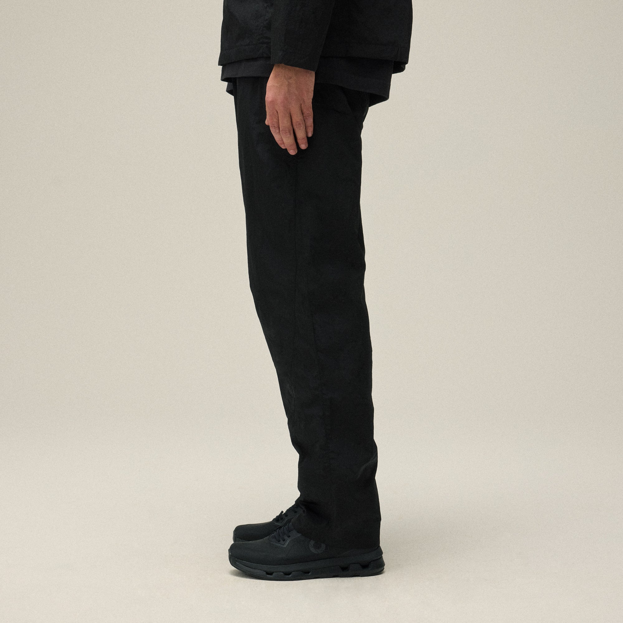 Kith ブラック　長ズボン　Sサイズ Kith Double Weave Lance Trouser - Black – Kith Japan