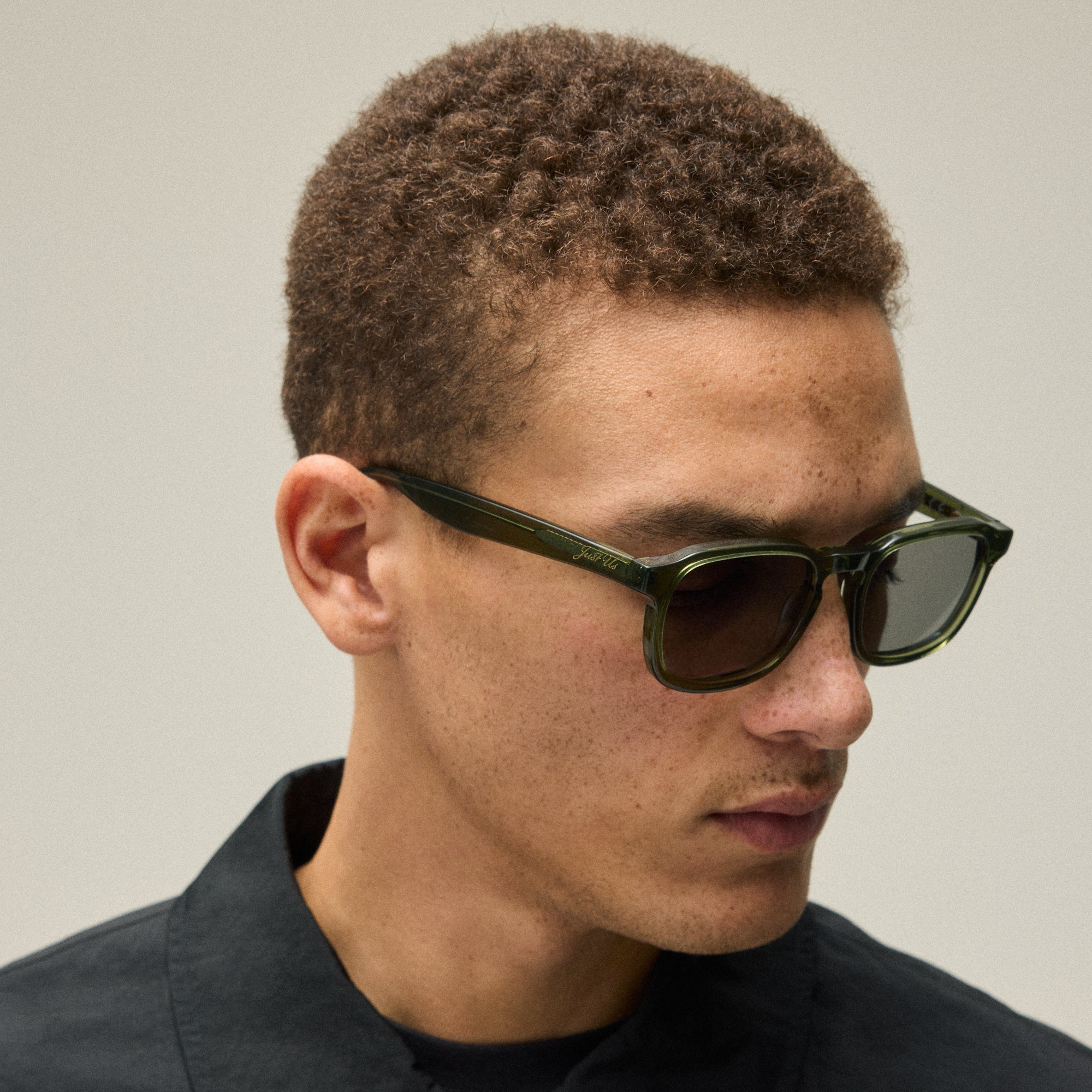 中*一様 Kith for Modo ica Sunglasses KHM120023-001-Front_1b8ff77a-