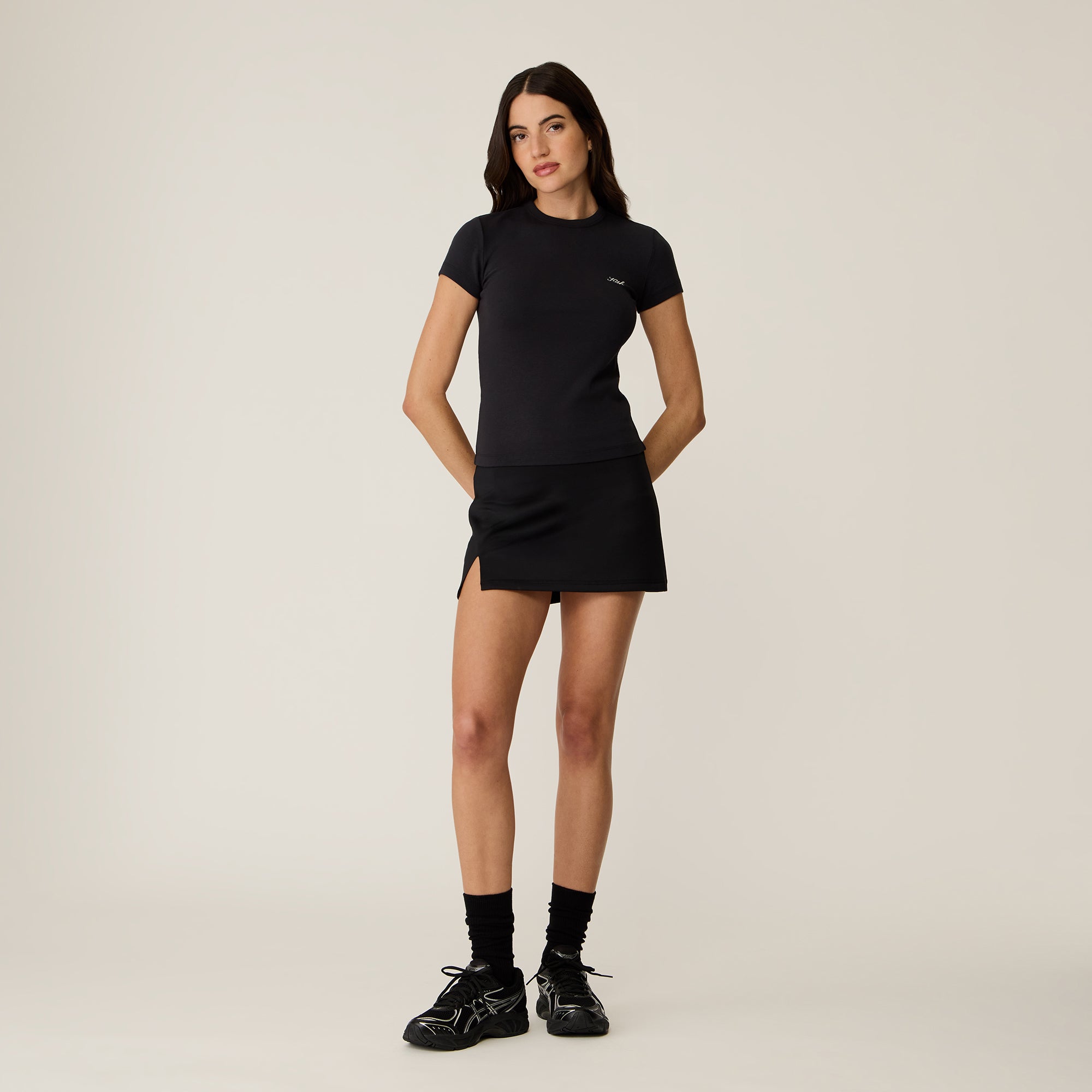 Kith Women Mulberry IV Tee - Black – Kith Japan