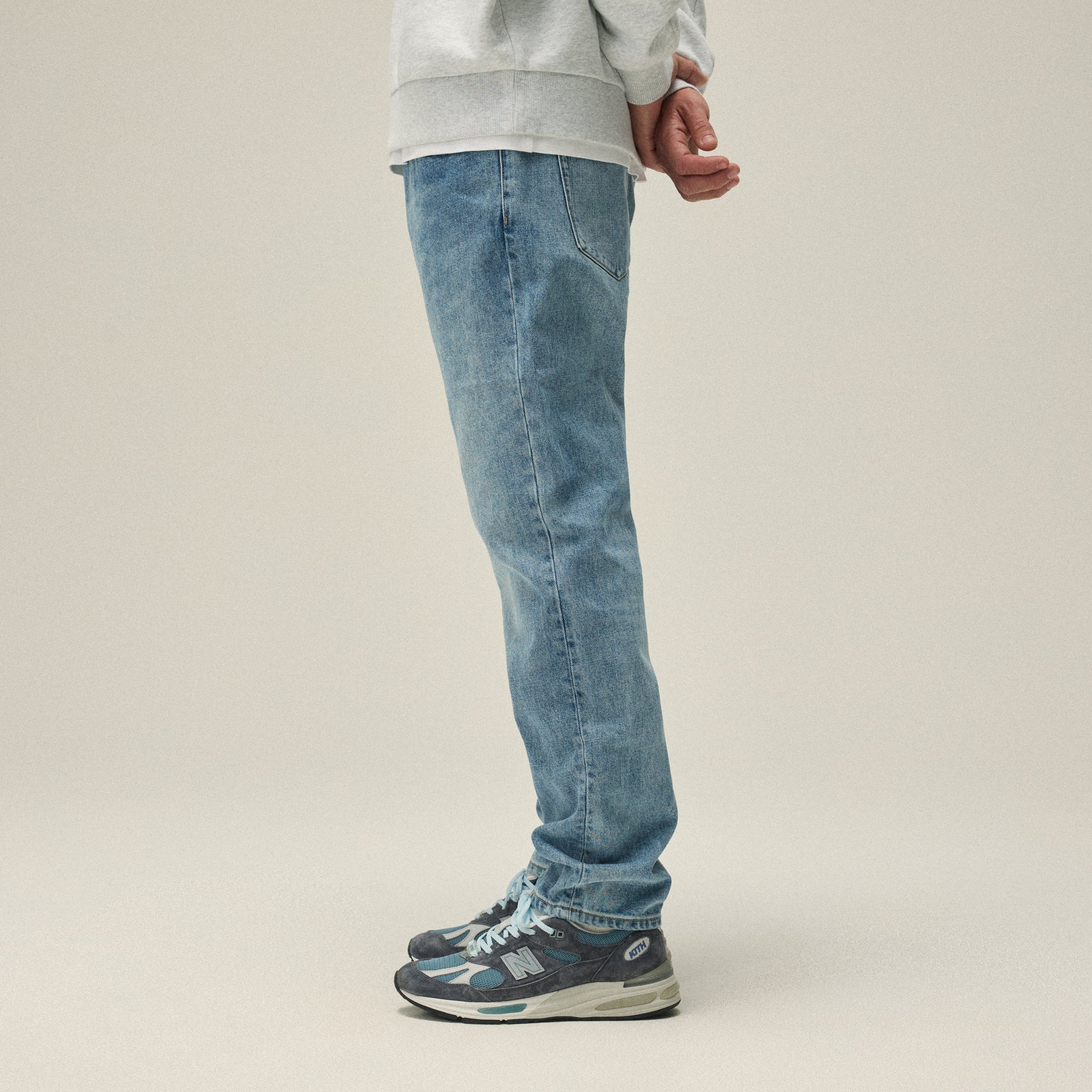 kith ライトブルーデニム ストレートレッグ　size32 Kith Varick Taper Jean - Indigo – Kith Japan