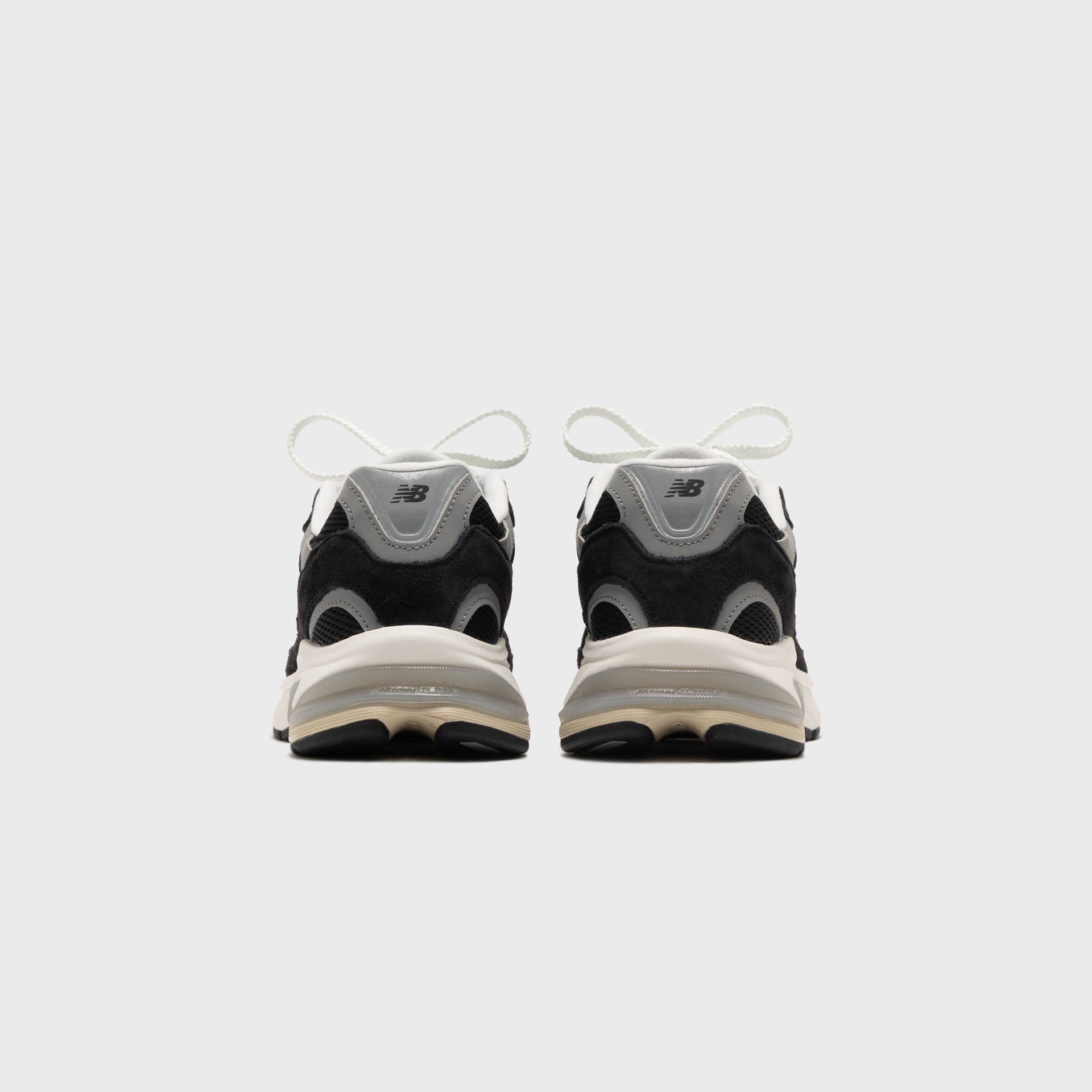 New Balance U2010 892 - Black / Shadow Grey