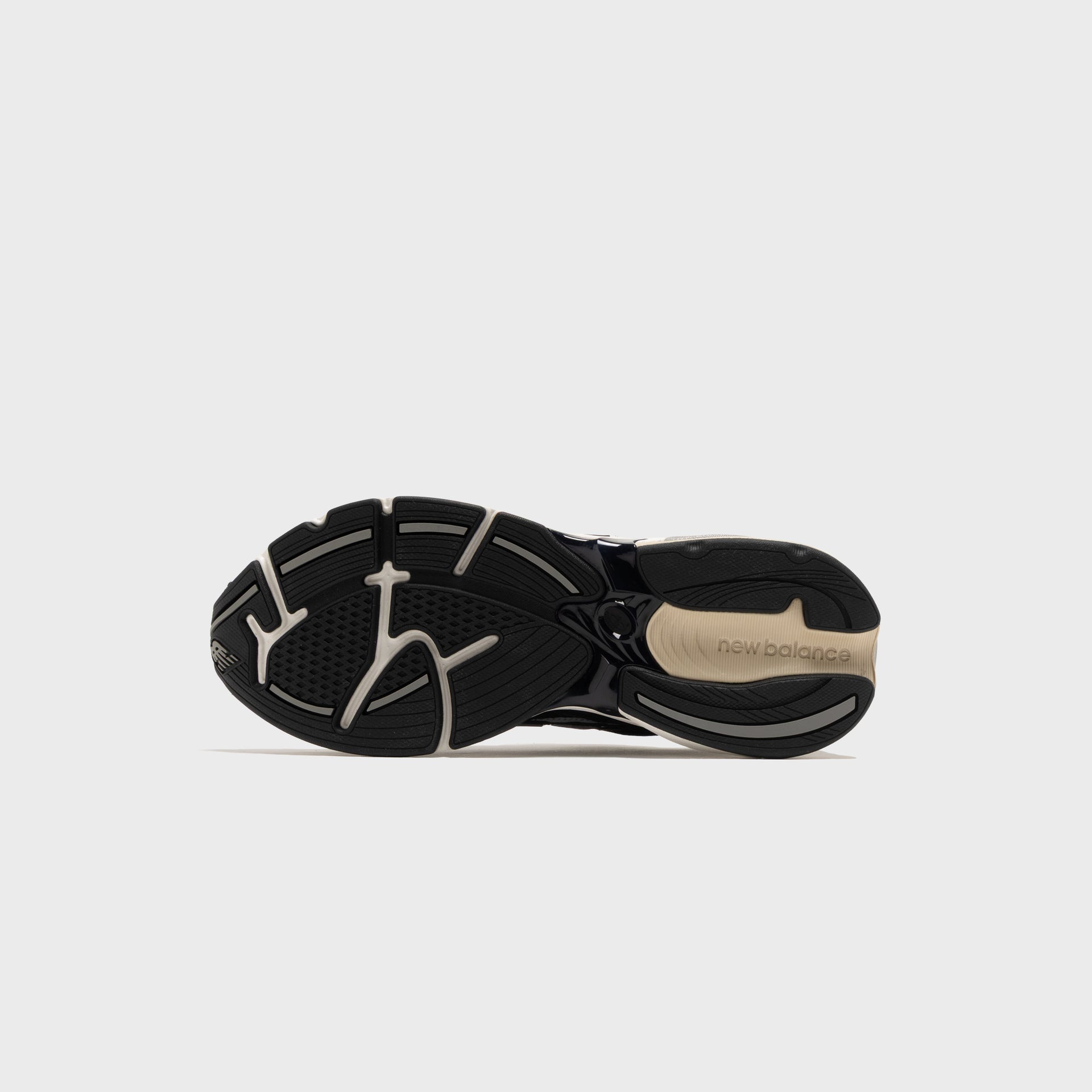 New Balance U2010 892 - Black / Shadow Grey