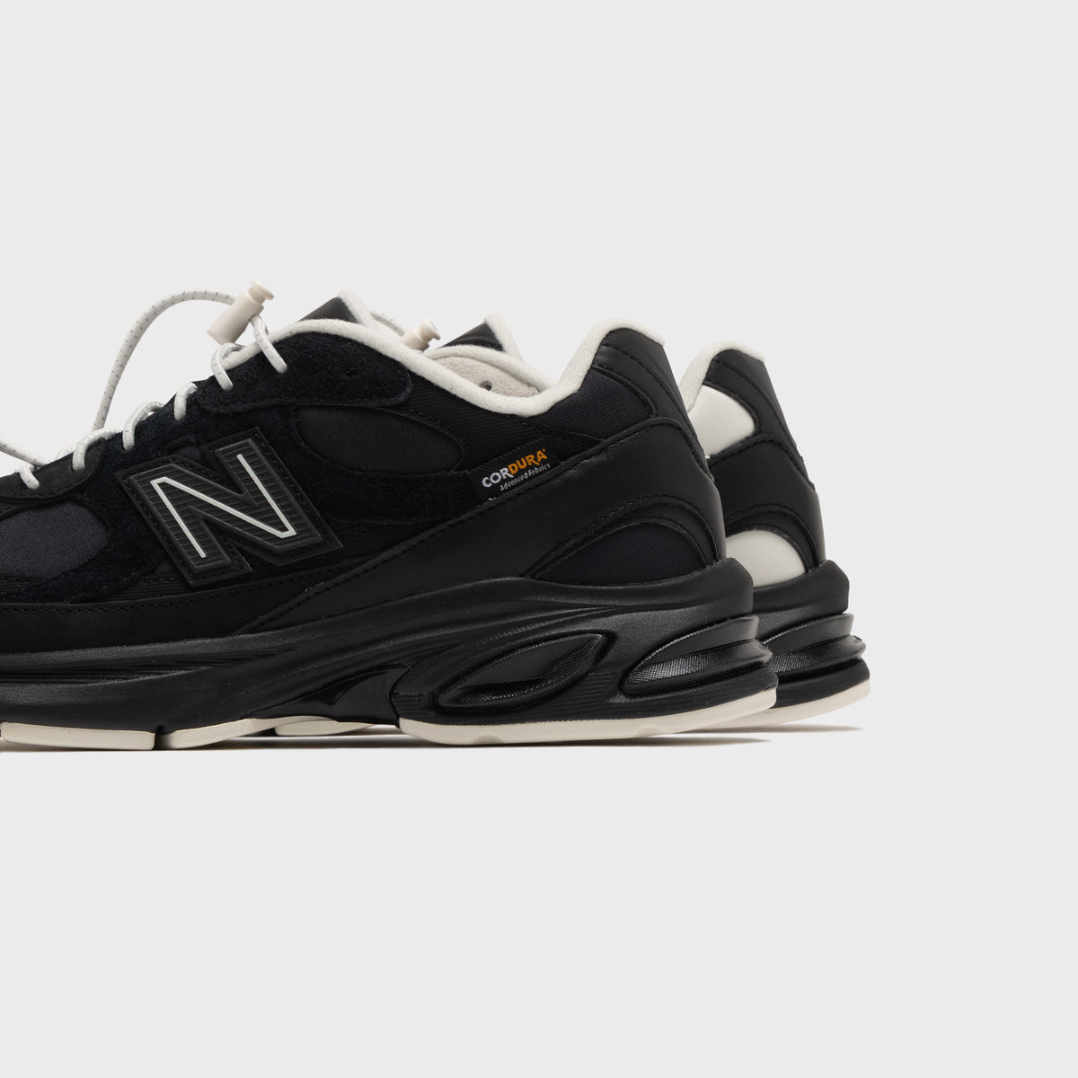 New Balance × DOE Abzorb 2010 - Black / White