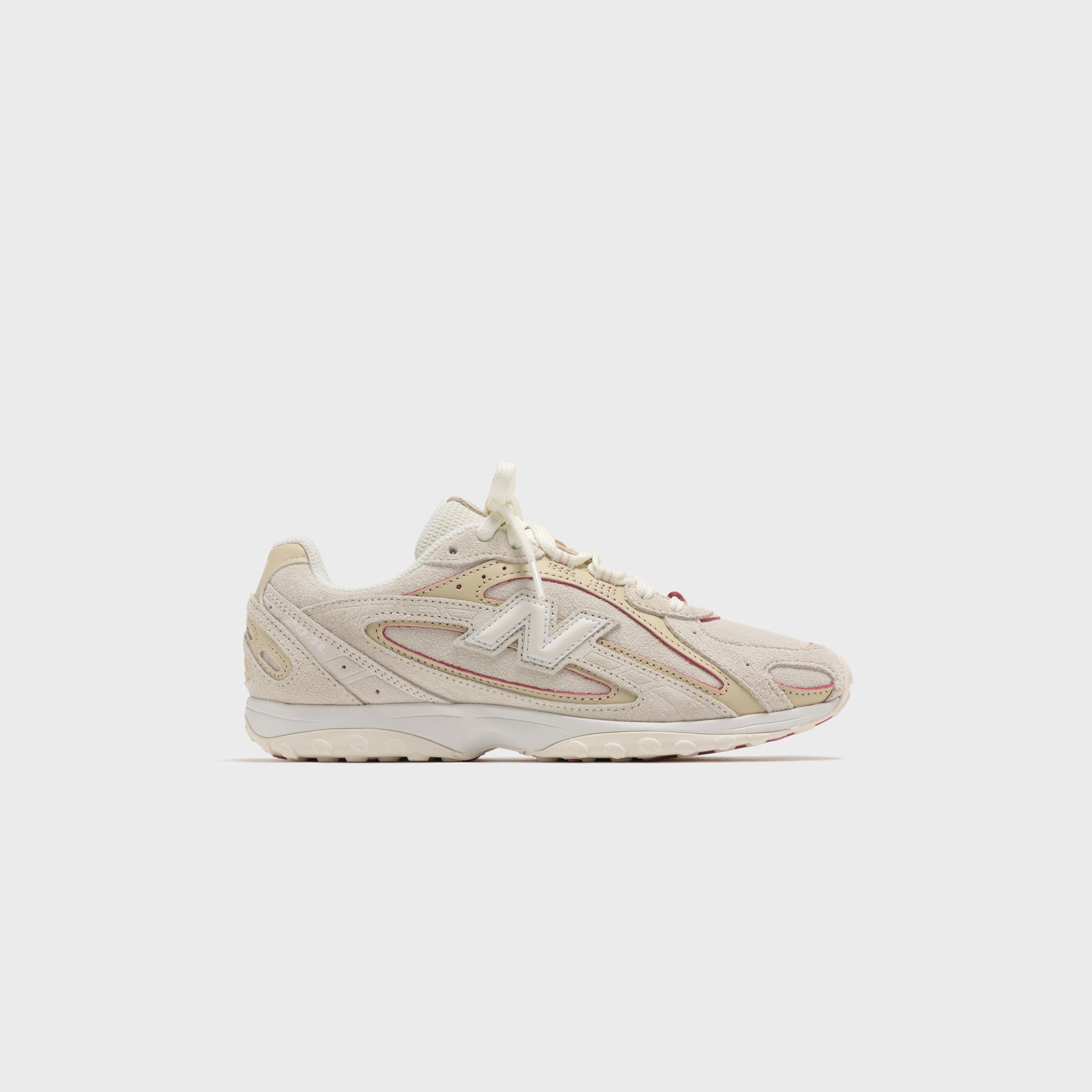 New Balance 204L - Sea Salt / Bone / Pink Eraser