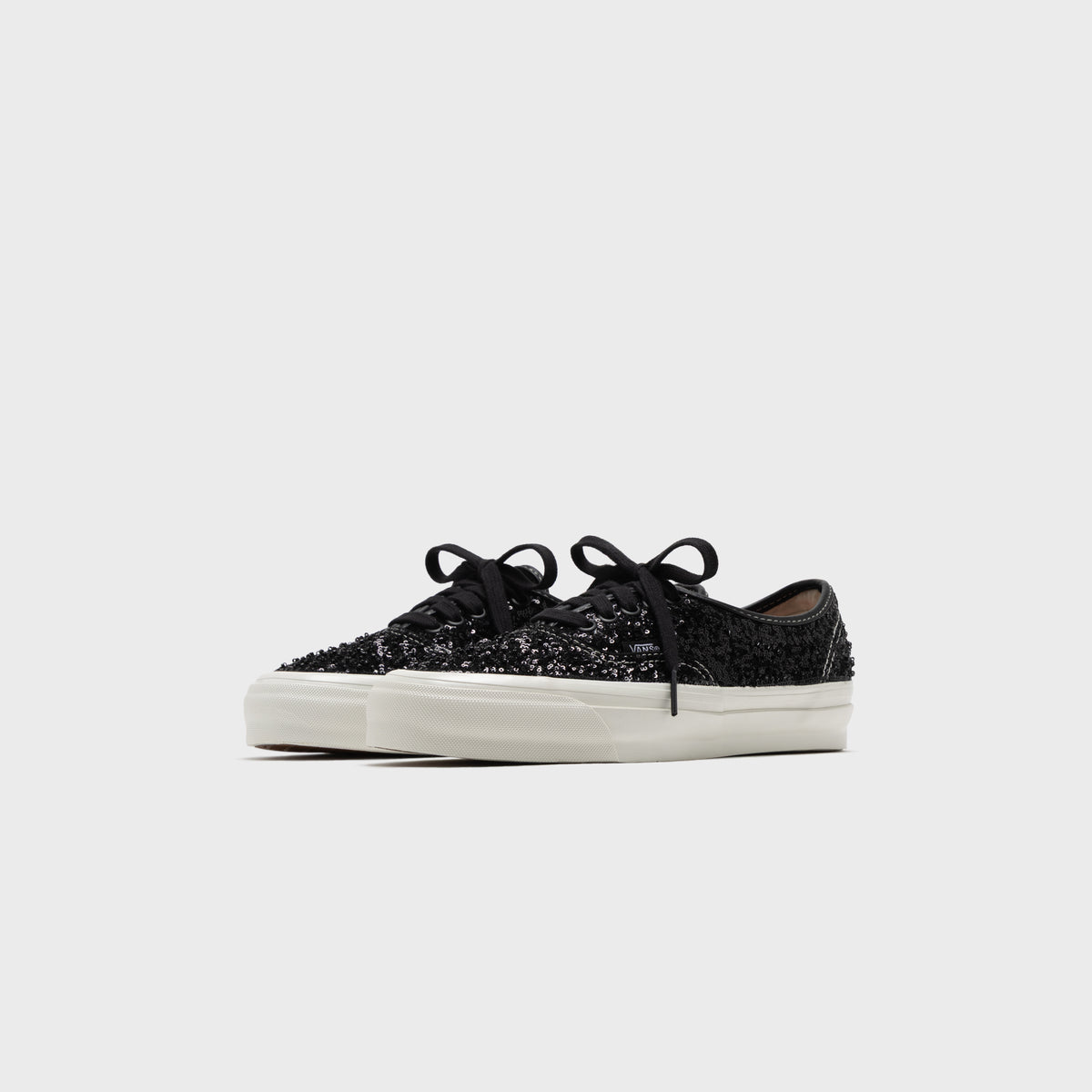 Vans LX Authentic 44 - Black / White