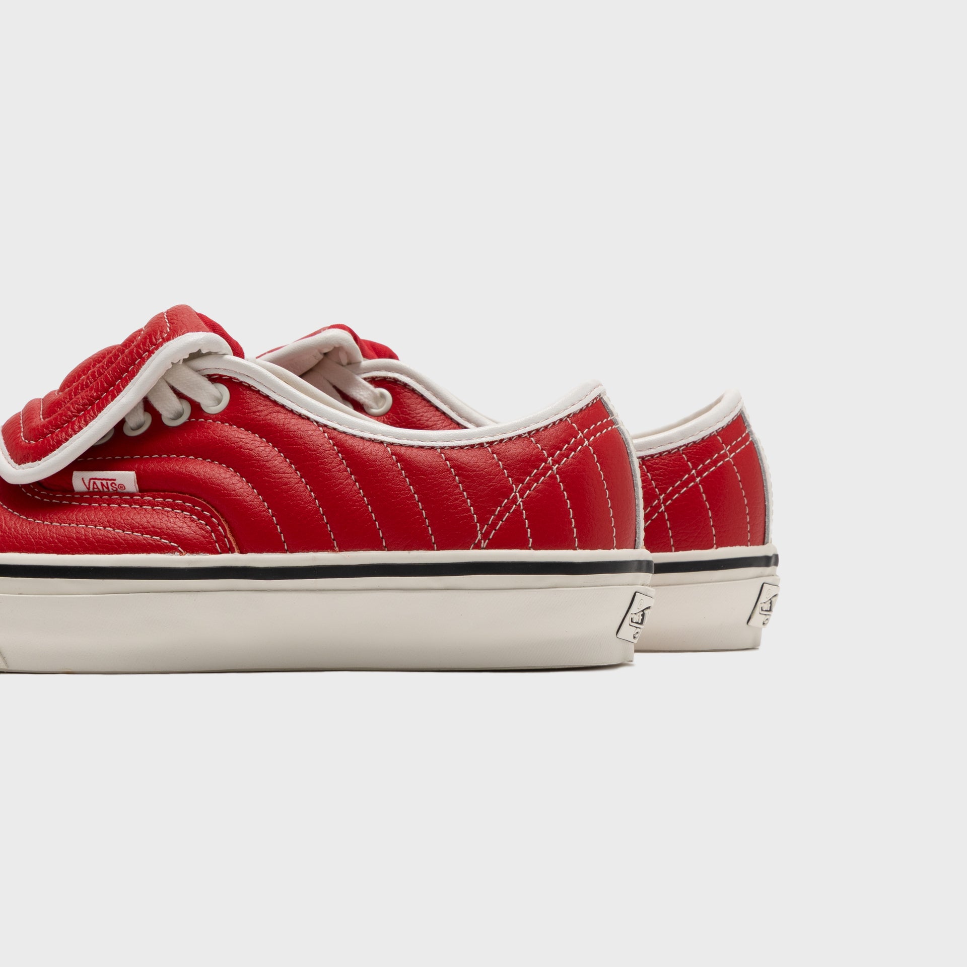 Vans Premium Authentic 44 EXT - Red