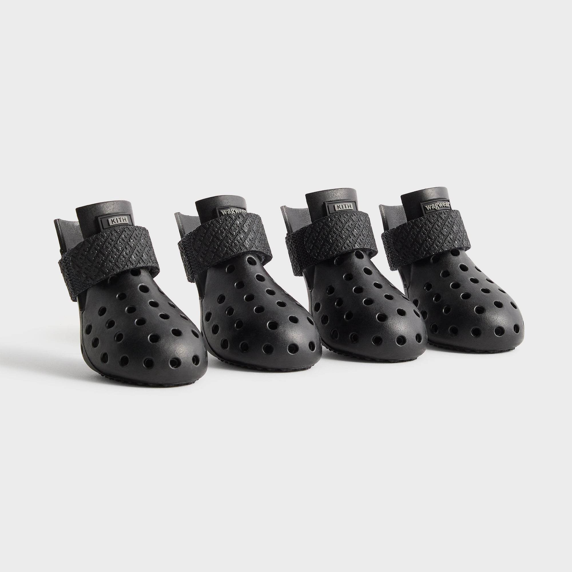 KITH x wagwearドッグシューズ Lサイズ　ブラック 4足セット Kith for wagwear WagWellies Mojave - Black – Kith Japan