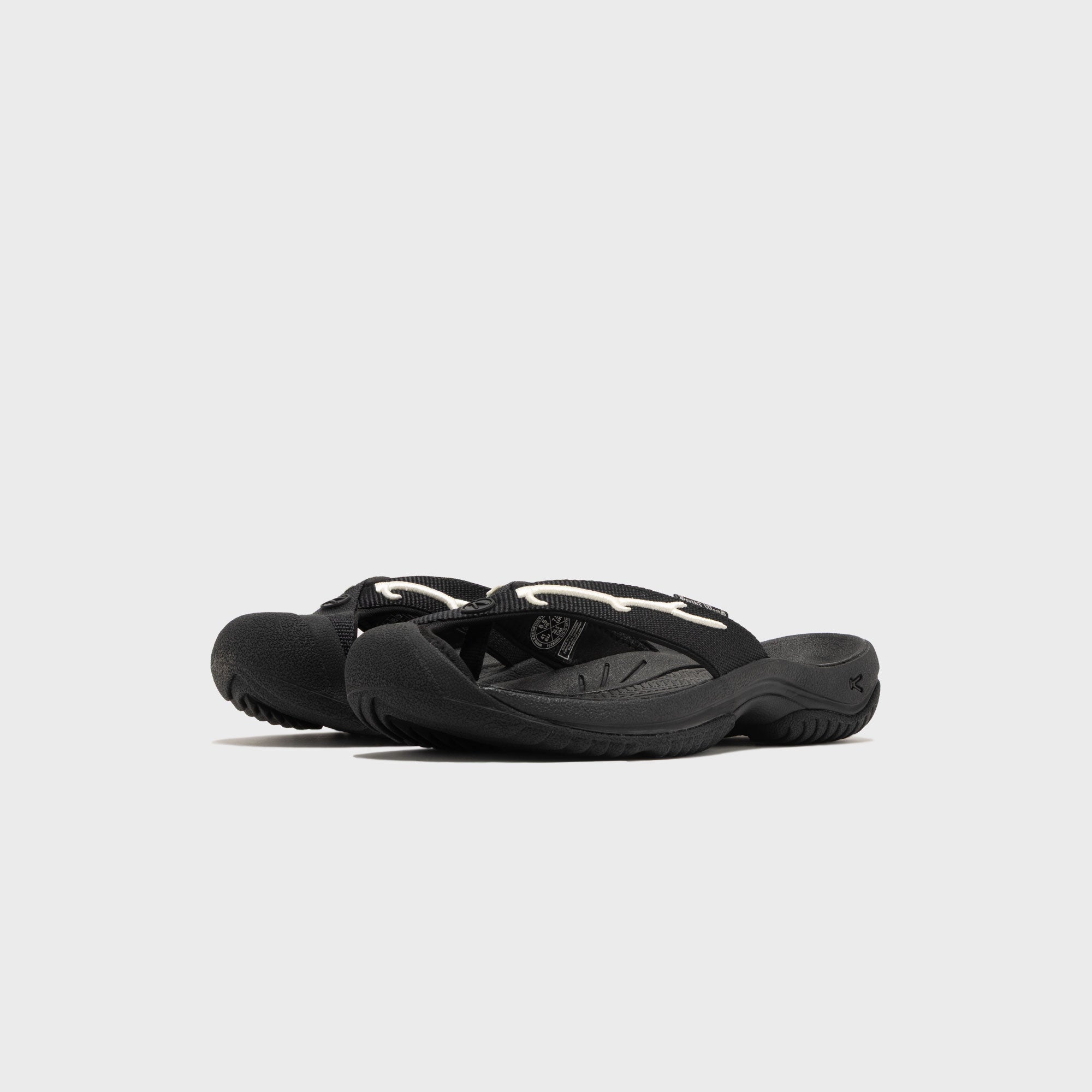 South2 West8 Keen Waimea H2 - Black – Kith Japan