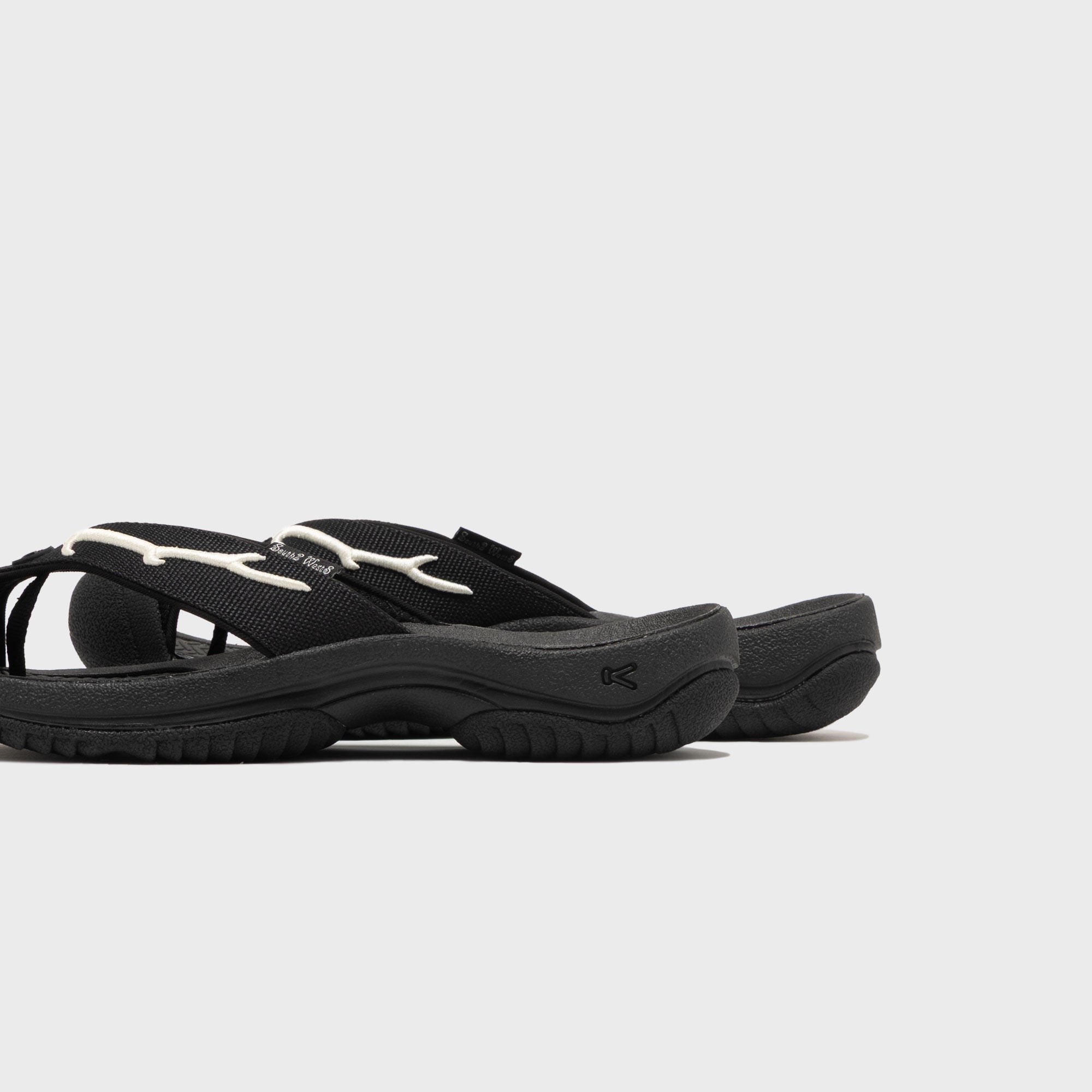 South2 West8 Keen Waimea H2 - Black – Kith Japan South2 West8 Keen Waimea H2 - Black – Kith Japan