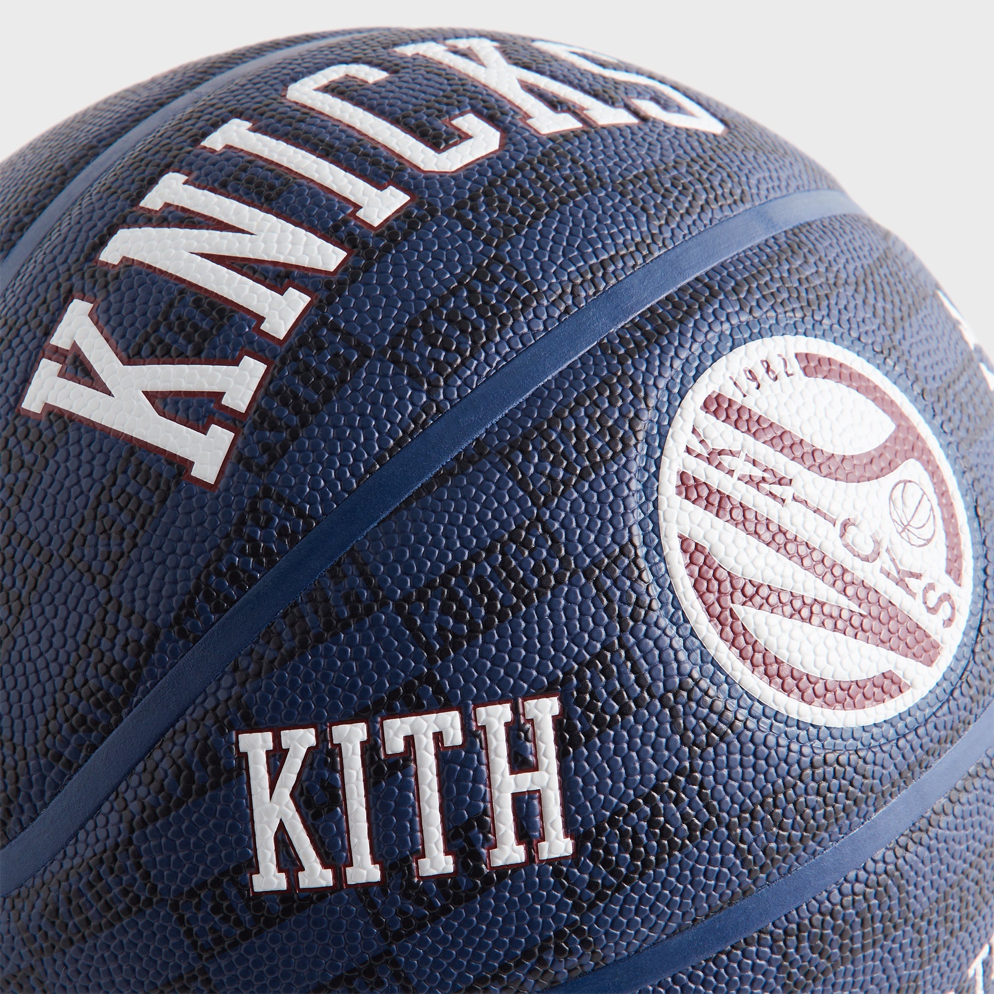 Kith & Wilson for the New York Knicks Basketball - Navy – Kith Japan