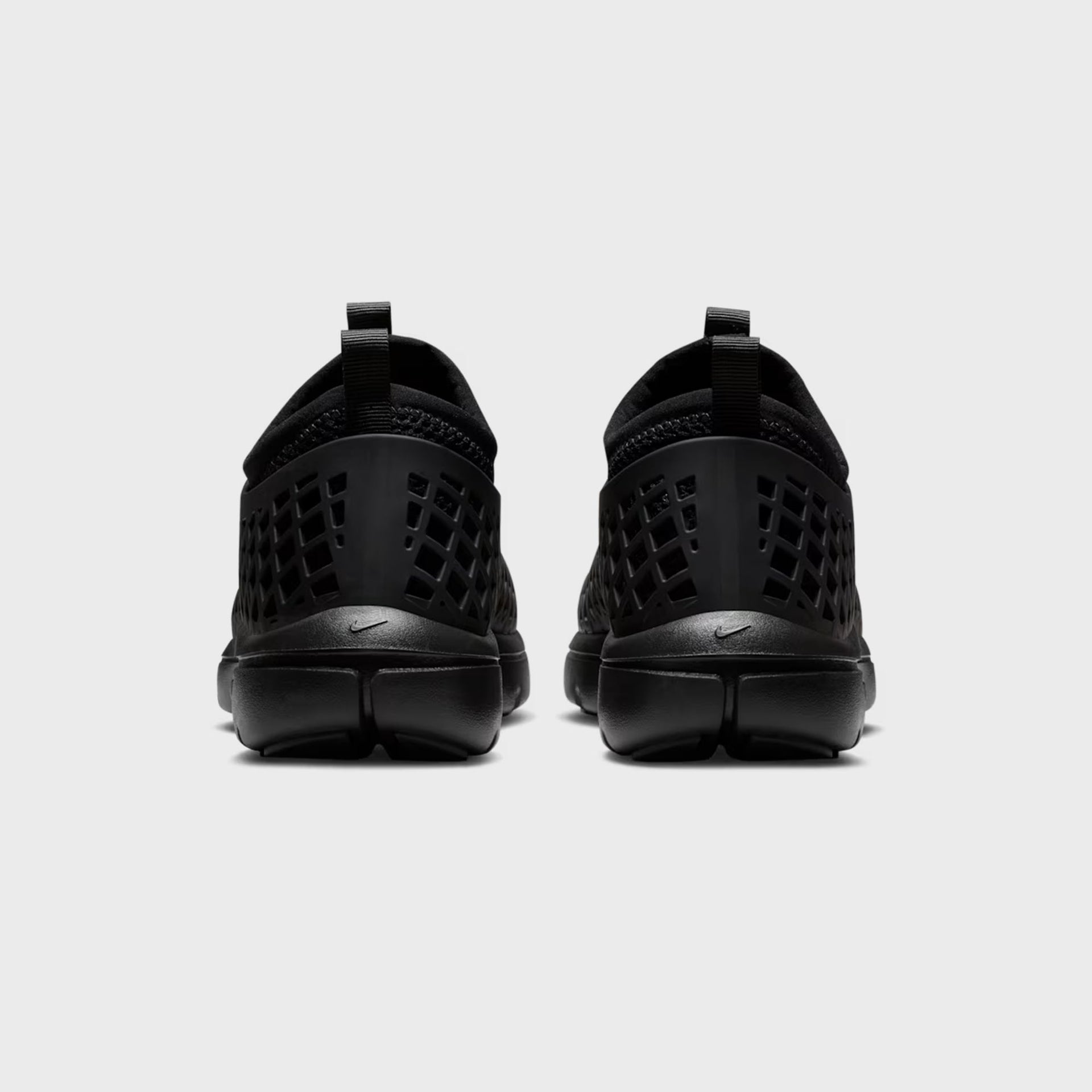 Nike WMNS Rejuven8 Run OG SP QS - Black / Black / Sail